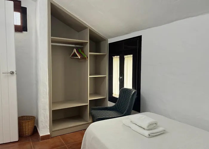 Dehesa Roche Viejo Casa rural *