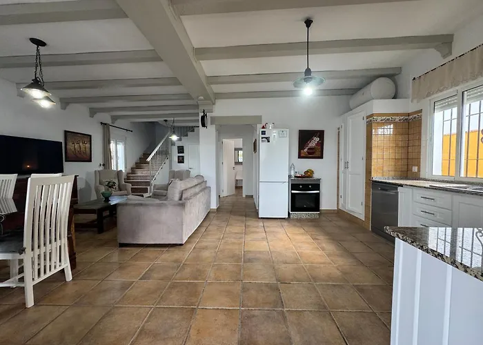 Dehesa Roche Viejo * Кониль-де-ла-Фронтера